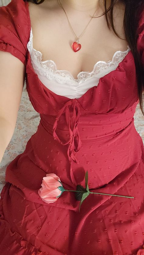 red dress. white lace. red heart necklace. red heart pendant. pink rose. Lust For Life, Dress Aesthetic, Dreamy Dress, Vestidos Vintage, Red Outfit, Pink Outfits, Girly Outfits, A Rose, Modest Outfits