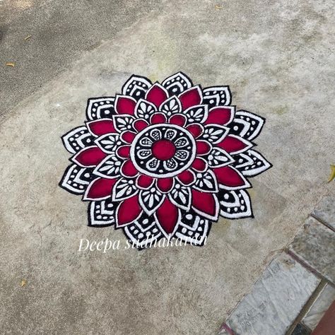 Easy and simple rangoli kolam for margali Mandala Rangoli Designs Latest, Red And White Rangoli Designs, Big Size Rangoli Designs, Rangoli Big Designs, Rangoli Designs With Dots Festivals, Pongal Rangoli Design, Rangoli Big, Best Rangoli Designs, Simple Rangoli Kolam