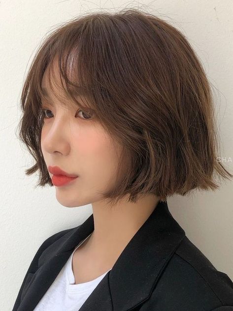 Volume Perm Korean, Korean Short Haircut For Women, Short Hairstyle Women Asian, Korean Perm Short Hair, Korean Curtain Bangs, Hair Perm, Vision 2024, Long Shiny Hair, Korean Short Hair