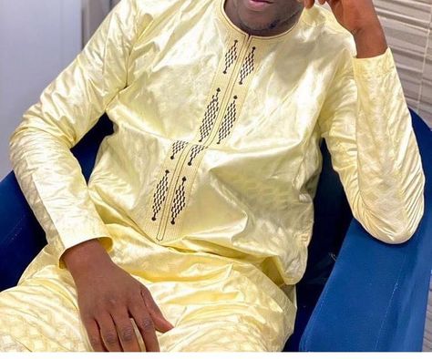 African Men Fashion Nigerian, Men Fashion Business, Men Kaftan, Business Dress Shirts, Nigerian Men Fashion, African Wear Styles For Men, Max Fashion, African Attire For Men, Latest African Men Fashion