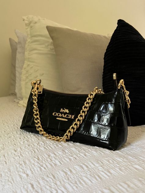 Coach bag | coach purse | shoulder bag | trendy purses | black purse | black and gold purse Charlotte Shoulder Bag Coach, Coach Charlotte Bag, Coach Bag Aesthetic, Black And Gold Purse, Black Coach Bag, Purse Aesthetic, Purses Black, Dior Purse, Luxury Stuff