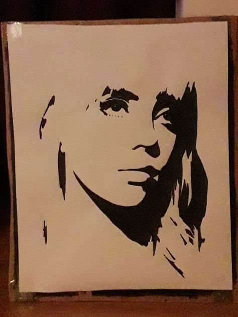 Billie Eilish Stencil Art, Painting Ideas Billie Eilish, Billie Eilish Art Painting, Billie Eilish Painting Ideas, Billie Eilish Painting Canvas, Billie Eilish Stencil, Stencil Art Aesthetic, Billie Eilish Painting Easy, Billie Eilish Art Drawings