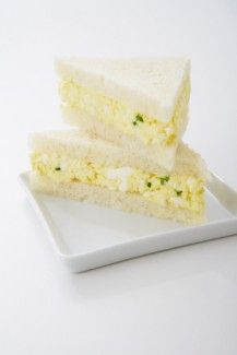 Vegan Egg Salad Recipe Egg Salad Tea Sandwiches, Vegan Egg Salad Recipe, English Tea Sandwiches, Cucumber Tea, Tea Sandwich, Cucumber Tea Sandwiches, Tea Party Sandwiches, Tea Sandwiches Recipes, Summer Sandwiches