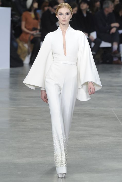 Stéphane Rolland Spring Couture 2013 – WWD White Clothing, Bridal Jumpsuit, Stephane Rolland, Spring Couture, Cooler Look, White Jumpsuit, White Outfits, White Fashion, Couture Fashion