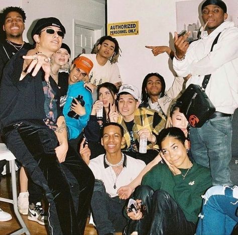 Friendship Aesthetic, Brandon Arreaga, Ouzo, Light Skin Men, Dream Friends, Black Photography, Chosen Family, Best Friends Aesthetic, Cute Friend Pictures