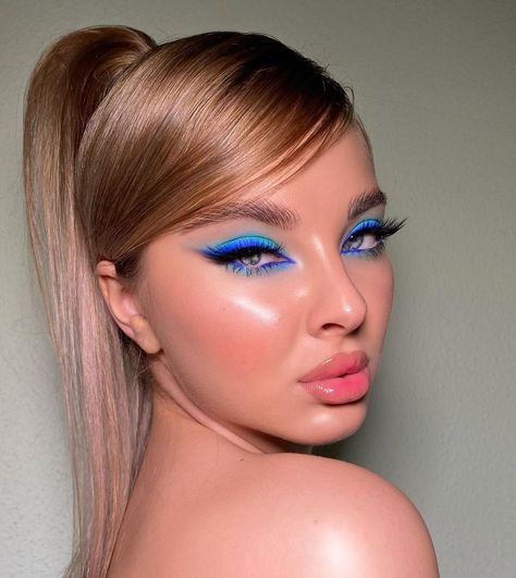 Blue Barbie Makeup, Blue Barbie, Exotic Makeup, Barbie Makeup, Drag Makeup, Bold Makeup, Eye Makeup Art, Baddie Makeup, Blue Makeup