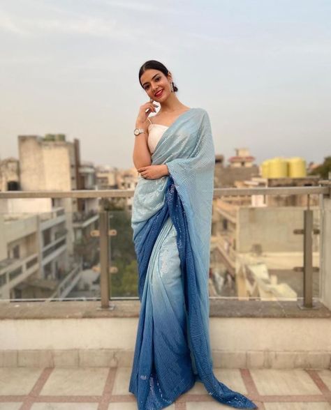 Blue Georgette Saree, Sequence Saree, Saree Wearing Styles, Sarees For Girls, Simple Saree Designs, Sequence Embroidery, New Saree Blouse Designs, Fashionable Saree Blouse Designs, Fancy Sarees Party Wear