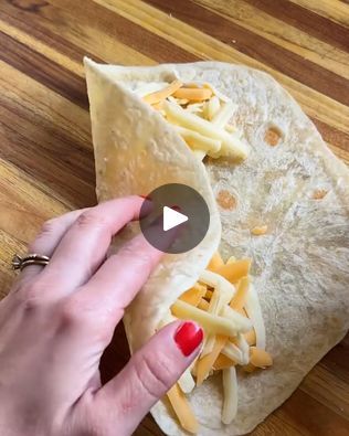 Tortilla cheese toastie hack 😋 | Tortilla cheese toastie hack | By LADbible AustraliaFacebook Tortilla Snacks, Tortilla Sandwiches, Tortilla Cheese, Cheese Toastie, Healthy Late Night Snacks, Beyond Diet, Kid Snacks, Cheese Sticks, Cooking Hacks