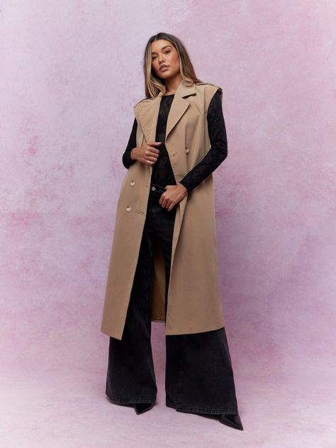 Sleeveless Trench Outfit, Sleeveless Trench Coat Outfits, Long Vest Outfits For Women, Gilet Outfit, Trench Outfit, Sleeveless Trench Coat, Vest Outfits For Women, Trench Vest, Adrette Outfits