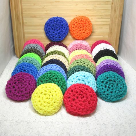 JazzysCrochet - Etsy Crochet Dish Scrubber, Scrubbies Crochet Pattern, Spiral Design, Crochet Heart, Local Crafts, Colour List, Choose Colors, Craft Fairs, Hostess Gifts