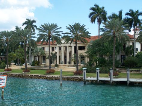 one of many houses on millionaire's row in miami, florida Millionaires Row, Miami Florida, Travel Bucket List, Places Ive Been, The Row, Miami, Florida, House Styles, Travel