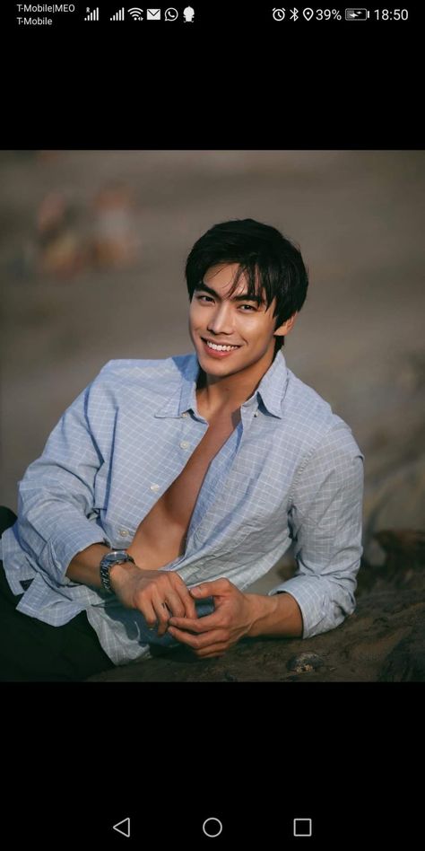 Men Abs, Asian Love, Handsome Asian Men, Hot Asian Men, Chinese Man, Cute Asian Guys, Asian American, Japanese Men, Korean Men