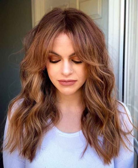 Light Copper Highlights, Cute Red Hair, Deep Red Hair Color, Ruby Red Hair, Cinnamon Hair Colors, Pretty Red Hair, Red Hair Color Ideas, Cinnamon Hair, Shades Of Red Hair