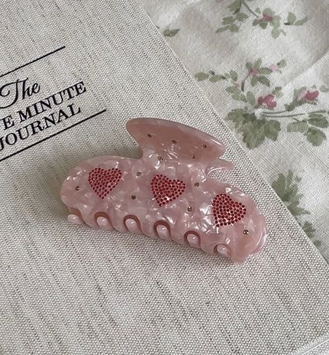 Curly Hair Accessories, Hair Tie Accessories, Bow Wallpaper, Makeup Accesories, Vintage Hair Clips, Hair Essentials, Girly Accessories, Hair Collection, Claw Clips