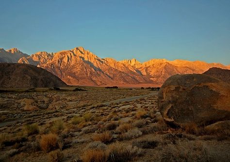 Sierra Nevada California, Sierra Mountains California, Nevada Landscape, Nevada National Parks, Earth Science Projects, Mountains California, Sierra Mountains, Nevada Desert, California Camping