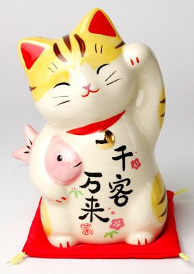 maneki neko - with fishie See Tattoo, Money Cat, Neko Cat, Japanese Cat, Maneki Neko, Lucky Cat, Happy Cat, Cat Girl, Cat Tattoo