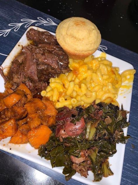 Southern Recipes Soul Food, Soul Food Dinner, Food Babe, People Food, Food Therapy, Healthy Lifestyle Food, Yummy Comfort Food, Food Recepie, Food Goals