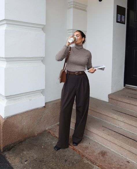 category is: brown fall outfits by @annarasmiaa☕️🤎🍂 ⁠ Silk Brown Pants Outfit, Brown Dress Pants Outfit, Fall Turtleneck Outfit, Brown Long Sleeve Outfit, Brown Fall Outfits, Psychologist Outfit, Black And Brown Outfit, Turtle Neck Outfit, Brown Pants Outfit