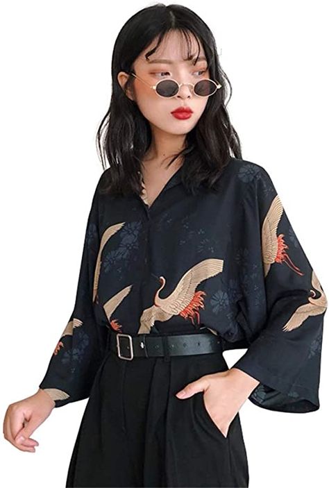 Kimono Modern, Kimono Outfit, Japan Outfit, Casual Kimono, Streetwear Mode, Style Japonais, Japanese Streetwear, Loose Pullover, Retro Summer