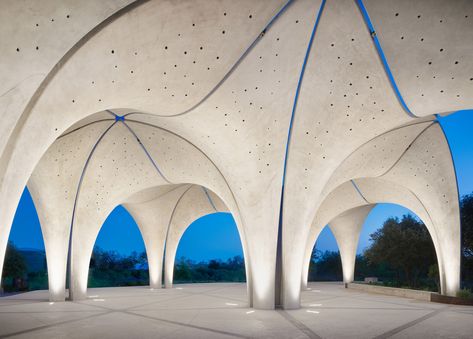 Lake Flato creates pavilions with concrete “petals” for San Antonio’s Confluence Park Confluence Park, Lake Flato, San Antonio River, Architectural Engineering, Mexico Hotels, Facade Lighting, Parametric Architecture, Park Pictures, Rain Water Collection