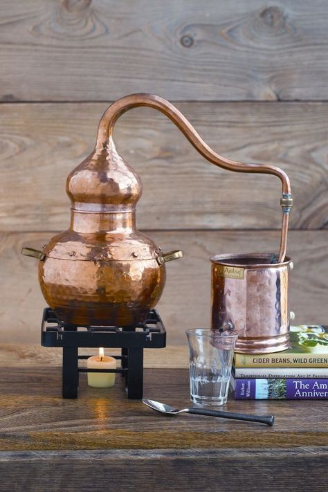 Moonshine Still Kits, Gin Making, Make Your Own Gin, Home Distilling, Distilling Equipment, Distilling Alcohol, Whiskey Still, London Gin, Essential Oil Distiller