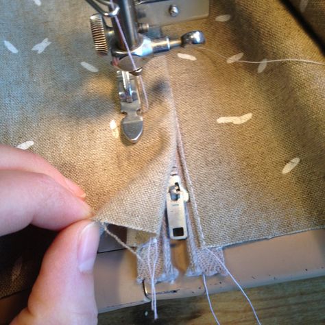 Sewing a Lapped Zipper — Blueprints For Sewing Lapped Zipper, Zipper Tutorial, Zipper Repair, Sew Zipper, Lashes Mascara, Brows On Fleek, Eyeshadow Eyeliner, Sewing Stitches, Fashion Project