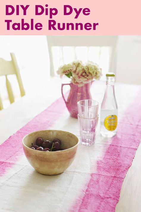 Brighten up your table with this simple DIY dip dye project! You can make several of these runners to match any occasion or season. Fabric dye is one of the easiest craft materials to work with. Dip Dye Diy, Sweet Paul Magazine, Bohemian Modern Style, Table Runner Diy, Diy Magazine, Work Diy, Creation Couture, Buy Fabric, Crafty Diy