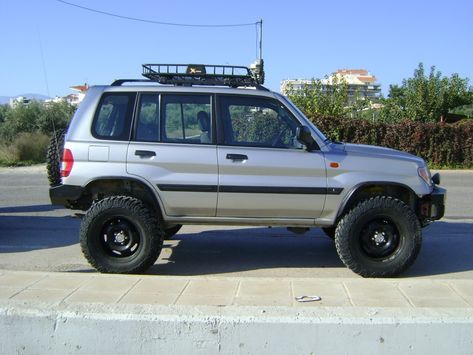 Pajero Io, Lux Cars, Tire Size, Mitsubishi Pajero, Tyre Size, Best Brand, Off Road, Gravity, Cars And Motorcycles