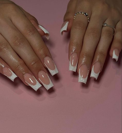 Acrylic Nails Sparkly French Tip, Glitter White French Tips, White French Glitter Nails, White Glitter French Tip, Glitter White French Tip Nails, White French With Glitter, Glittery White French Tip Nails, White French Tip With Glitter, White Sparkle French Tip Nails