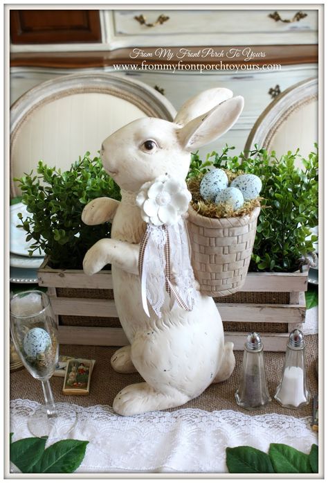 French Farmhouse Easter Dining Room 2015 Room 2015, Home Decor Pastel, Brunch Easter, Bunny Statue, Easter Home Decor, Farmhouse Easter, Pastel Easter, Easter Tablescapes, Easter Parade