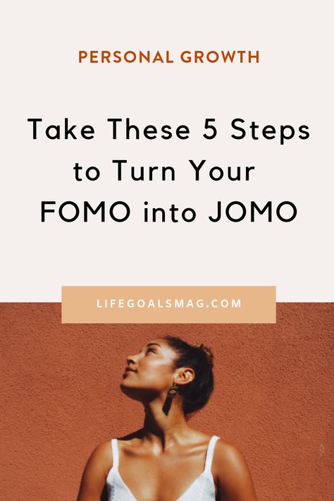 How to turn your FOMO (Fear of Missing Out) into JOMO (Joy of Missing Out) so you can be happier and have a healthier mindset. Life is too short to be worried about missing out! Click through for the five essential steps. Fomo Fear Of Missing Out Illustration, Joy Of Missing Out, Fomo Fear Of Missing Out, Healthier Mindset, Fear Of Missing Out, Feeling Left Out, Highly Sensitive People, Healthy Mindset, Life Is Too Short