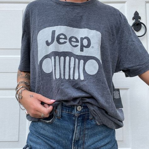 Good Condition Make Me An Offer Comment Any Questions Bundle With Other Items To Save $$ Jeep Shirts, Shirts For Women, Gray White, Lucky Brand, Jeep, Grey, Women Shopping, White, Color