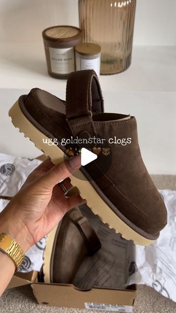 Anisha Godhaniya on Instagram: "Your sign to get the @ugg golden star clogs in shade “hickory”
🐻✨🍂🫶🏾

#ugg #uggseason #fallfashion #autumnfashion #cozyszn #cosystyle #gilmoregirls #softgirl #unboxing #thatgirl #pinterestaesthetic #shoes #slippersforwomen" Ugh Clogs Outfit, Goldenstar Clog Uggs Outfit, Ugg Goldenstar Clog Outfit, Ugg Clogs Outfit, Clog Outfit, Ugg Clogs, Clogs Outfit, Uggs Outfit, Golden Star