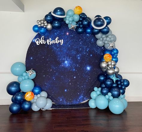 Two The Moon Birthday Backdrop, Space Backdrop Party, Outer Space Backdrop, Space Birthday Backdrop, Galaxy Balloon Decor, Astronaut Baby Shower Cake, Out Of This World Baby Shower Theme, Space Baby Shower Ideas For Boys, Nasa Themed Birthday Party