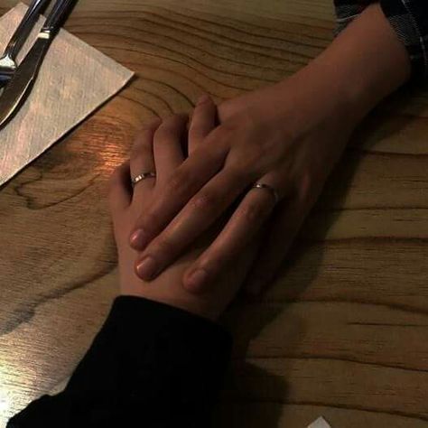 pinterest ─ bagmilk Couple Hands, Ulzzang Couple, Kehlani, Korean Couple, For Your Eyes Only, Hold My Hand, Cute Relationship Goals, Couple Aesthetic, Hopeless Romantic