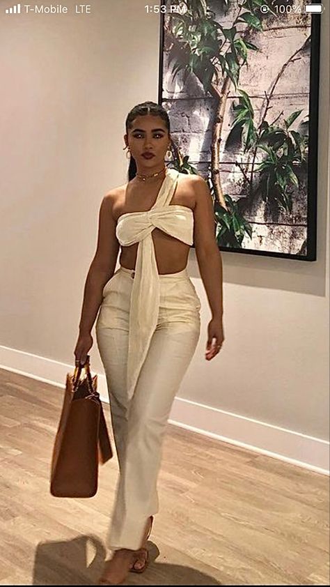 2 Piece Tropical Outfit, White Vacay Outfits, All White Pants Outfit, Tulum Mexico Outfits Black Women, Cancun Outfits Black Woman, Italy Outfits Black Women, Yacht Party Outfit Black Women, Baecation Outfits, Pool Party Looks