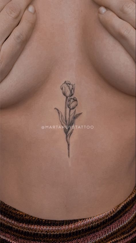 Tulip Chest Tattoo, Tulip Back Tattoo, Tulip Tattoos For Women, Fine Line Tulip Tattoo, Tulip Tattoos, Side Hip Tattoos, Tulip Tattoo, Underboob Tattoo, Fine Line Tattoo