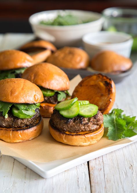 Asian Sliders with gochujang mayo Mini Brioche Buns, Gochujang Mayo, Quick Pickles, Mini Sliders, Sweet Glaze, Burger Sliders, Slider Buns, Meat Appetizers, Mini Burgers