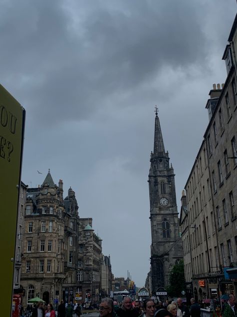 overcast busy street in edinburgh Aesthetic Street Photography, Edinburgh Aesthetic, Overcast Weather, Otters Cute, Aesthetic Street, Online Friends, Otters, Mythical Creatures, Empire State Building