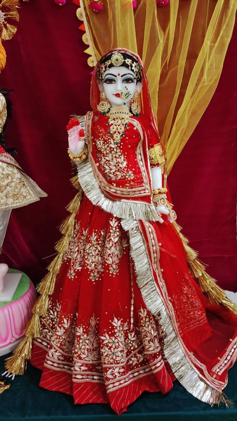 Gangore Dress, Gangaur Dresses, Gangour Dresses, Gangour Mata, Mata Rani Dress Design, Movie Night Photography, Deity Clothes, Hindu Statues Goddesses, Rajasthani Dress