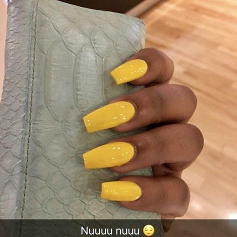 Pinterest: @angelic_vanity Yellow Nail Art, Yellow Nails Design, Yellow Nail, Thanksgiving Nails, Christmas Nails Acrylic, Halloween Nail Designs, Acrylic Nail Art, Yellow Nails, Coffin Nails Designs