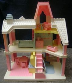 Doll House I had when I was little. -CM Playskool Dollhouse, Play Sets, 90s Toys, Victorian Dollhouse, 90s Baby, Victorian Vintage, Vintage Dollhouse, 90s Childhood, Barbie Furniture