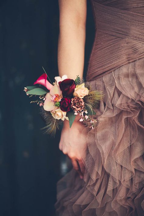 Floral Corsage, Prom Corsage And Boutonniere, Bohemian Inspiration, Corsage And Boutonniere, Corsage Prom, Prom Flowers, Flower Corsage, Corsage Wedding, Wrist Corsage