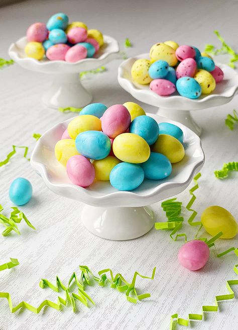 Egg Pastry, Marshmallow Eggs, Easter Carrot Cake, I Want Chocolate, Tie Dye Cupcakes, Easter Aesthetic, Marshmallow Candy, Easter Egg Candy, How To Make Marshmallows