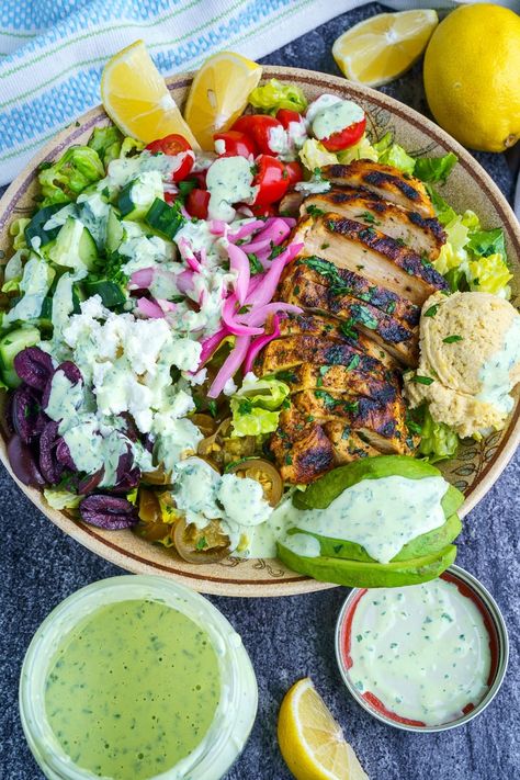 Shawarma Salad Recipe, Big Salad Recipes, Chicken Shawarma Salad, Shawarma Salad, Foods Around The World, Cultural Foods, Closet Cooking, Salad Chicken, Traditional Dishes