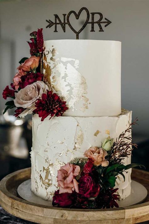 The 50 Most Beautiful Wedding Cakes Most Beautiful Wedding Cakes, Wedding Color Palettes, Themes Wedding, Wedding Cake Pictures, Black Wedding Cakes, Luxury Wedding Cake, Colors Wedding, Most Beautiful Wedding, Wedding Cake Rustic