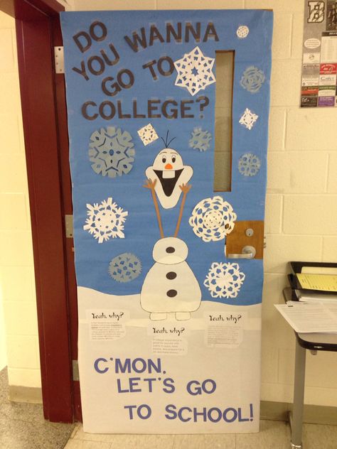 School door for College and Career Week. Frozen and Olaf themed. Sorority Decorations, Door Decorations College, Classroom Door Displays, Disney Themed Classroom, Christmas Classroom Door, Door Decorating Contest, Disney Classroom, Red Ribbon Week, Door Decs