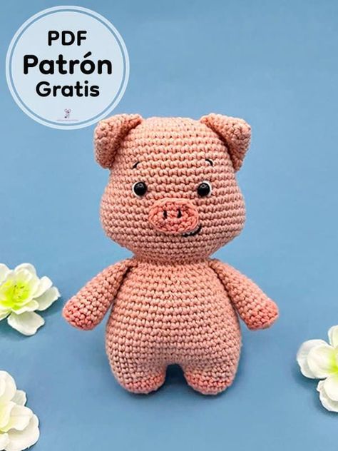 Hola a todos, hoy les traigo un patrón de amigurumi de cerdo a crochet. En primer lugar, me gustaría agradecer al creador del patrón. Gracias a las detalladas y sencillas instrucciones paso a paso del patrón amigurumi, podrás completar el juguete amigurumi del cerdito a crochet sin dificultad, incluso si eres principiante. Crochet Pig, Crochet Panda, Crochet Hexagon, Crochet Unicorn, Crochet Elephant, Crochet Simple, Black Eyes, Crochet Instructions, Crochet Cat