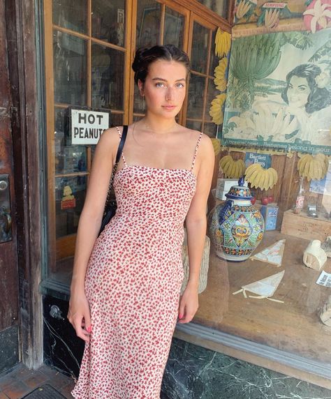 Jess Clement, Jessica Clements, Jessica Clement, Flamboyant Natural, Online Closet, Background Art, Spring Vibes, Farm Girl, Girly Fashion