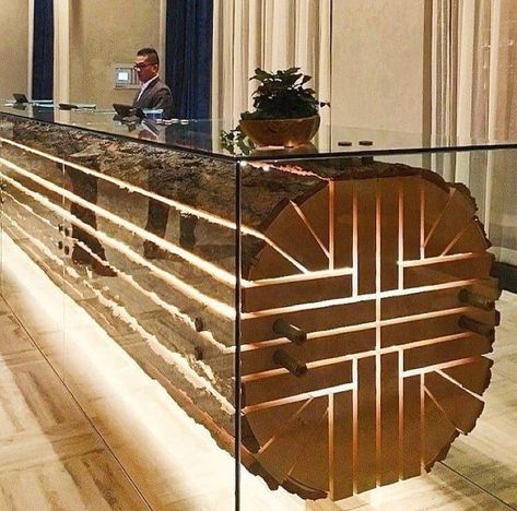 Hotel Reception Desk, Poltrona Design, Reception Desk Design, Lobby Reception, Creative Office, Reception Counter, Hotel Reception, Counter Design, Office Reception